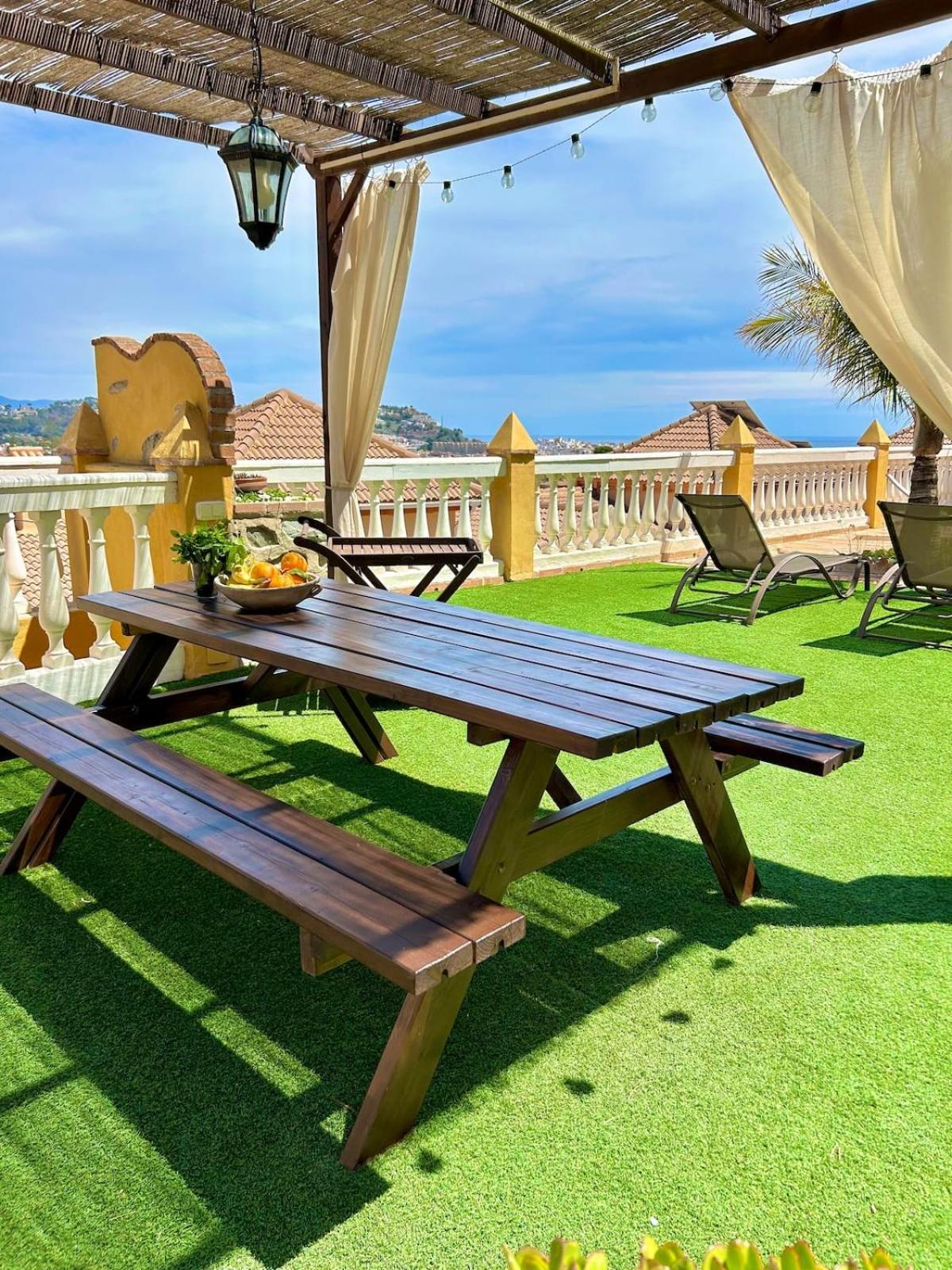 Chalet Con Piscinas Y Vistas De Ensueno Almuñécar Esterno foto