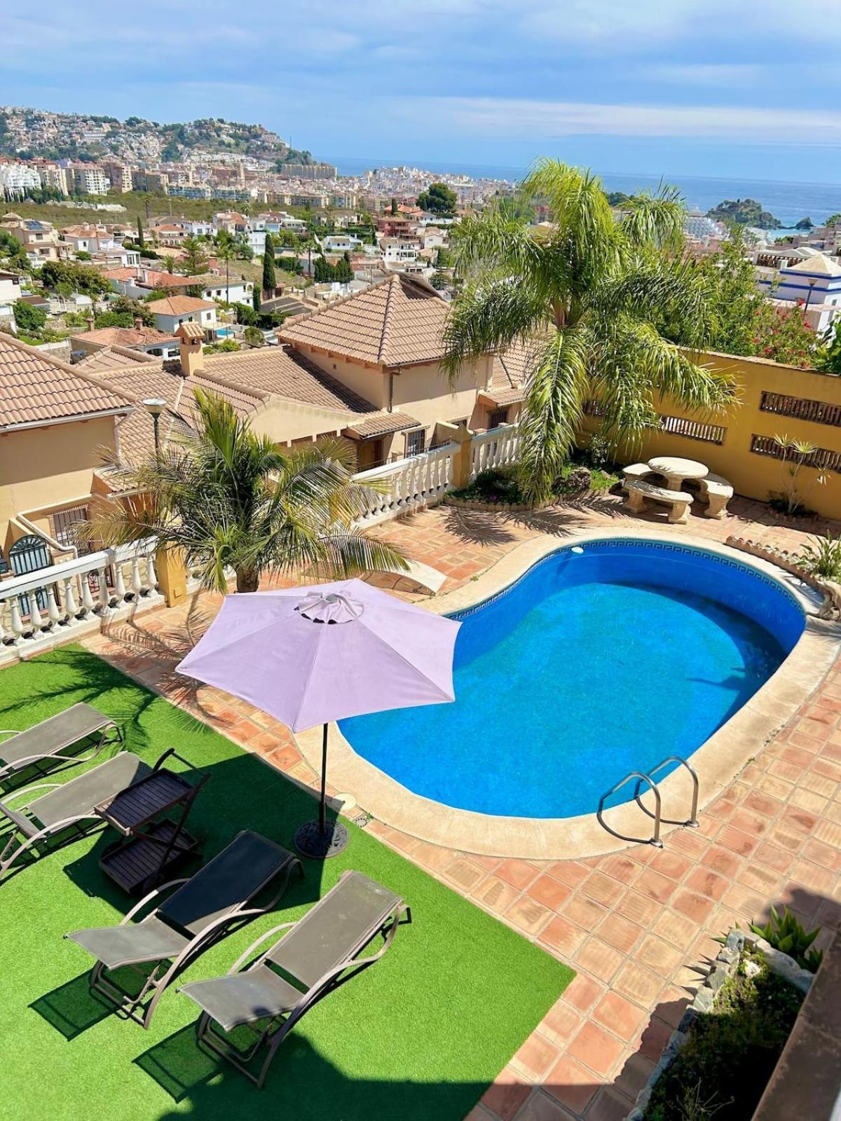 Chalet Con Piscinas Y Vistas De Ensueno Almuñécar Esterno foto